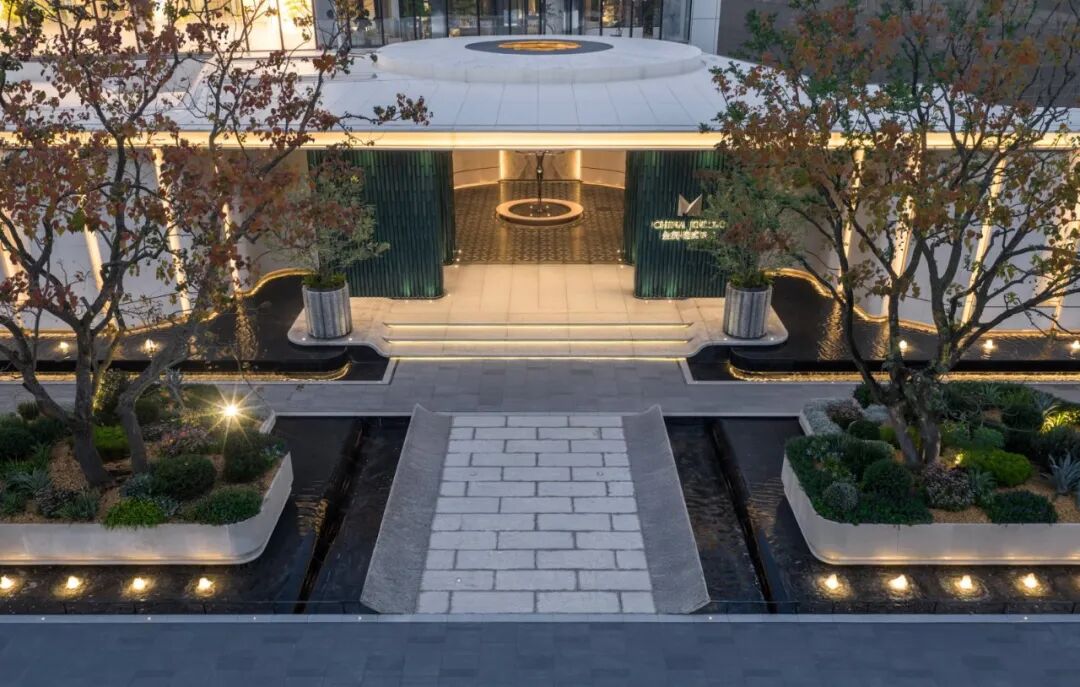 一天到访超200组！江宁新政首日一批红盘被挤爆！(图5)