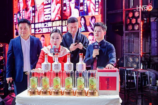 泽旺一拳KO“播求”25W+热搜榜引爆拳峰B26成都站(图7)