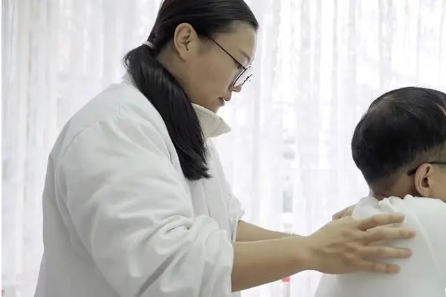 甜美女中医杀进格斗场结果如下(图10)