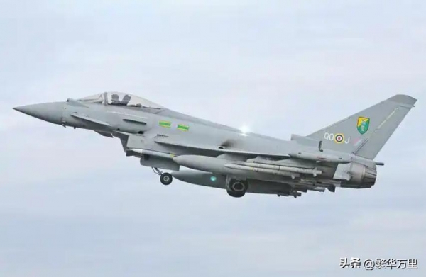 歼10CE战机有何优缺点？巴基斯坦飞行员最真实评价来了！(图7)