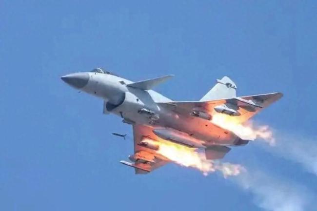 央视透视印巴空战 歼-10CE大放异彩