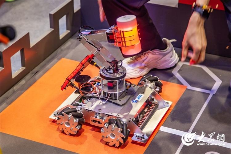 第二十四届全国大学生机器人大赛ROBOTAC在烟台芝罘落幕