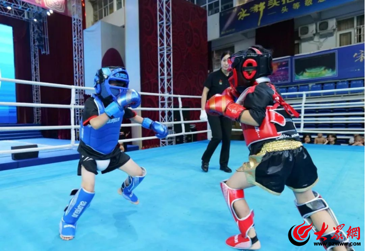 “好运山东”2025年沿黄河城市搏击争霸赛在郓城宋江武校举行_郓城_大众网(图4)