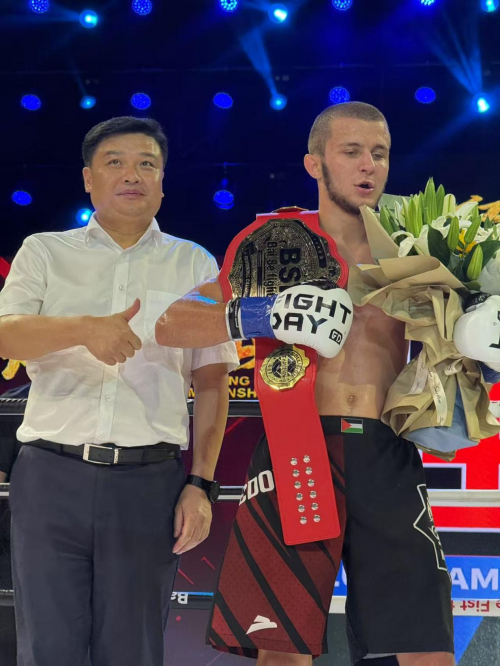 “红拳出击”破局落幕：以创新之路重塑格斗赛事未来亿万流量见证行业新标杆(图1)