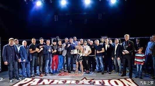 萨姆纳不当言论引发争议篮球变橄榄球正是徐杰所谓“打架抱摔”的真实写照