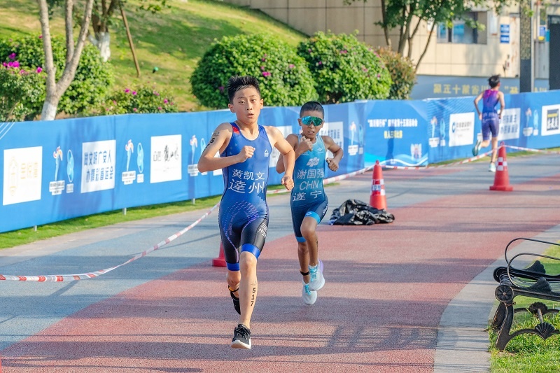 首秀即精彩岳池交答卷——四川省第十五届运动会铁人三项比赛圆满收官(图2)